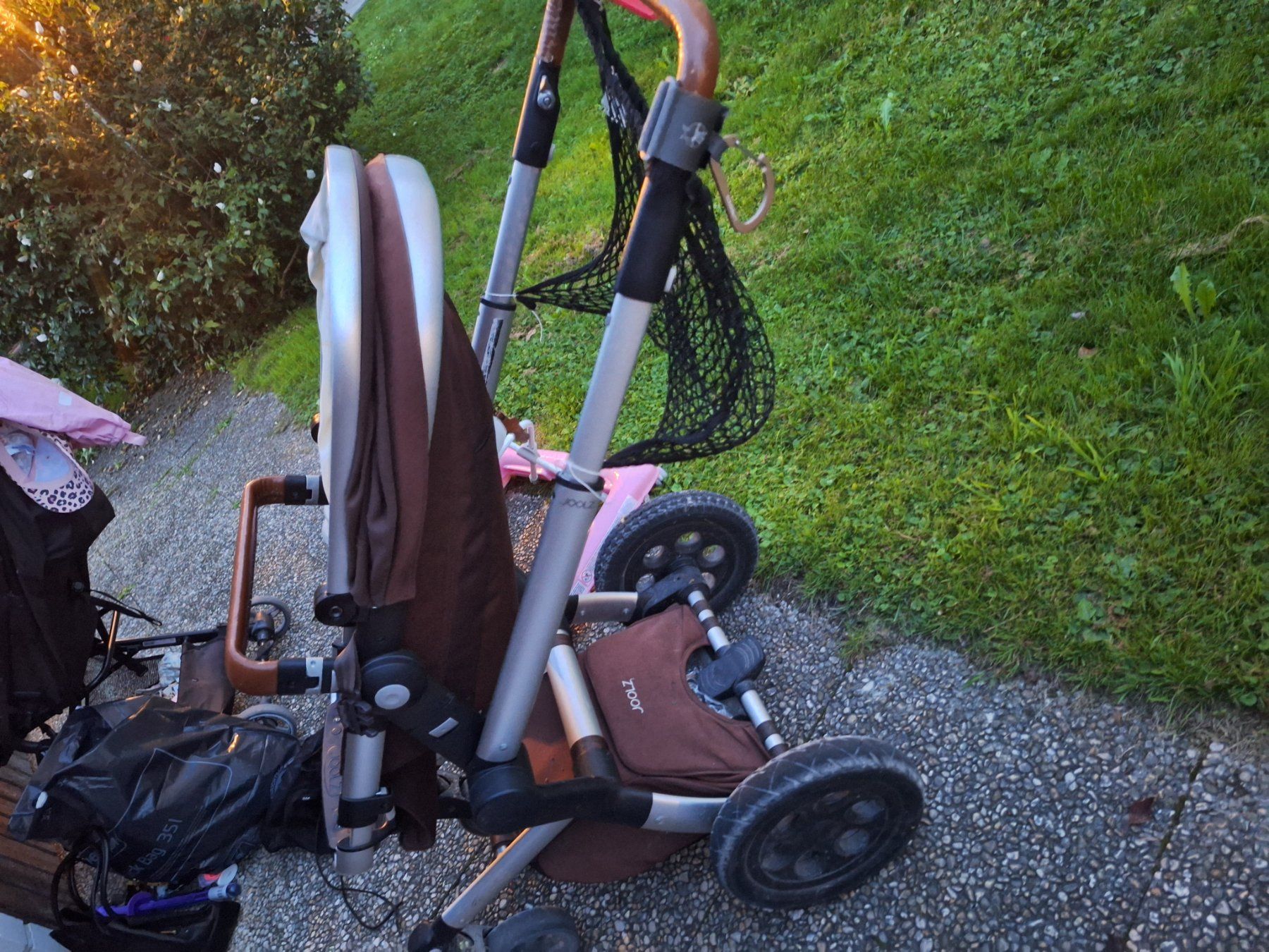 Joolz Carrozzine: Kinderwagen mit Regenschutz – Usato da Neuenegg venduto da nadja1992 1
