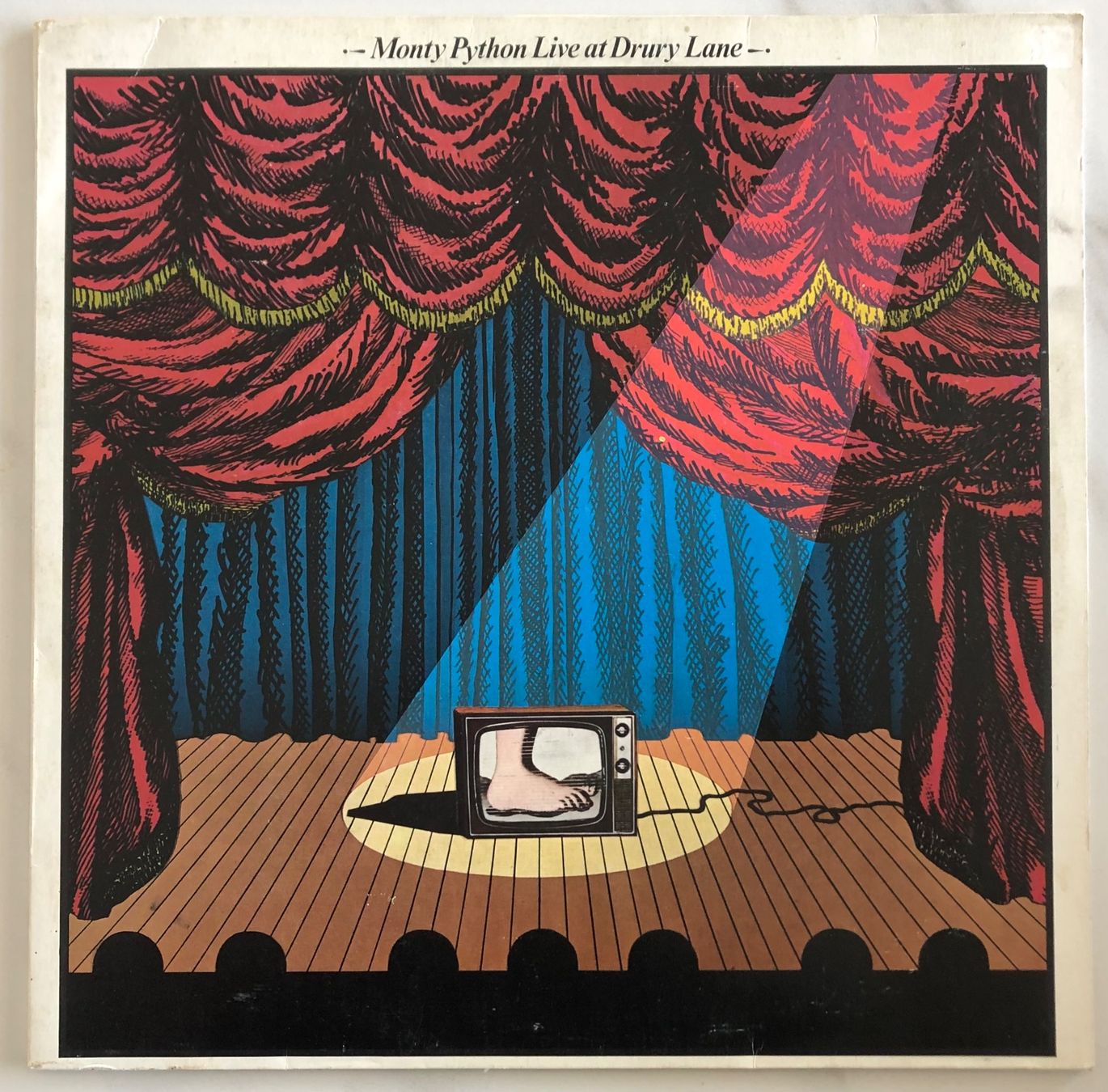 Vinyles: MONTY PYTHON - MONTY PYTHON LIVE AT DRURY LANE – D'occasion à Poliez-Pittet par Newtown-Records