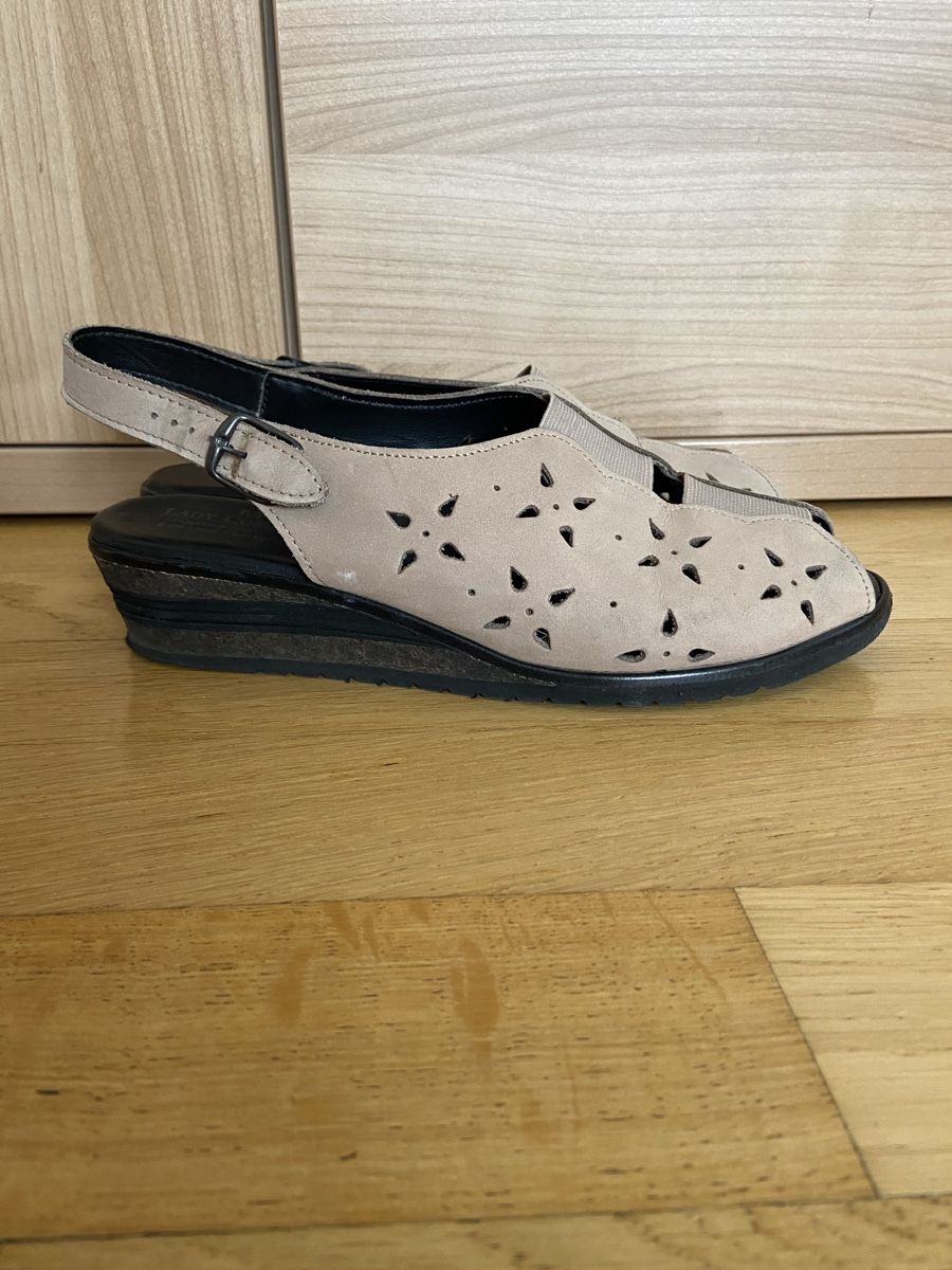 Scarpe da donna: SOMMER SCHUHE GRÖSSE 39 – Usato da Zürich venduto da schneeflocke303 1