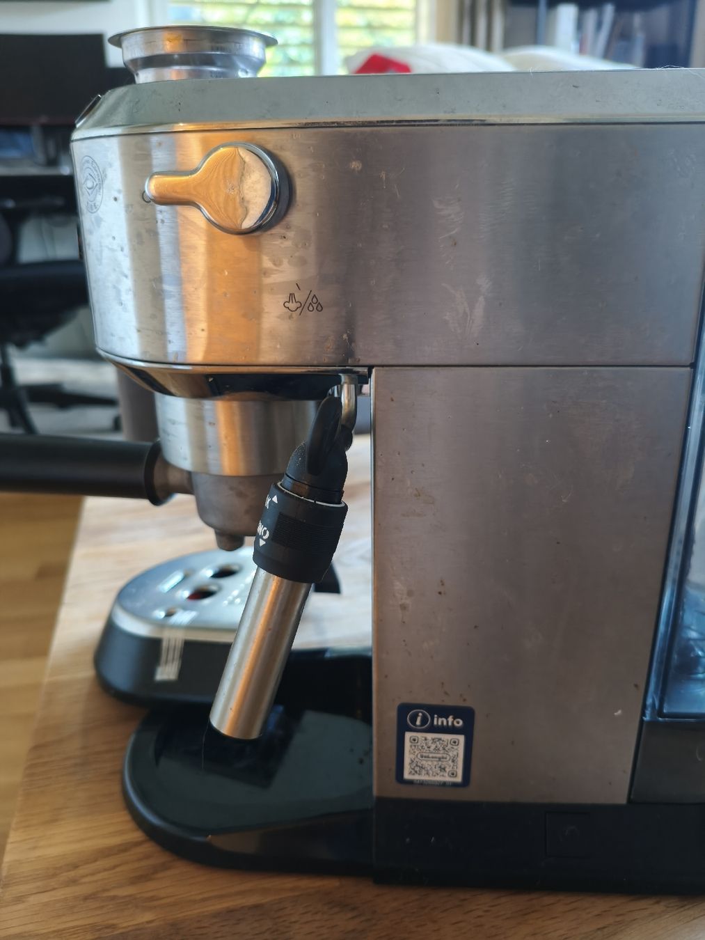 De'Longhi Macchine per caffè & Macchine per espresso: DeLonghi Dedica Espresso Machine EC680 Used – Usato da Zürich venduto da yul_7ccq 3