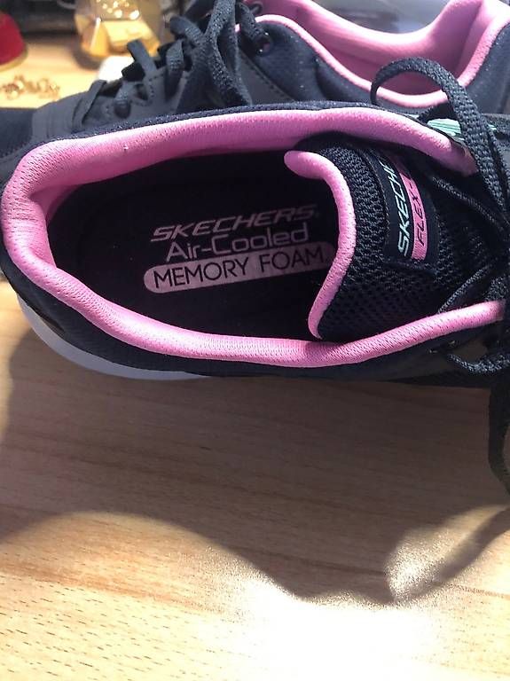 Scarpe da donna: baskets bases Skechers – Nuovo e nell'imballaggio originale da Le Vaud venduto da mla_88hm 2