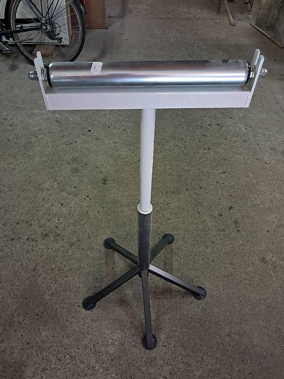Autres décorations & accessoires: Materialstaender Rollenbock Typ 1 super Zustand – D'occasion à Utzenstorf par urs_pd8z 1