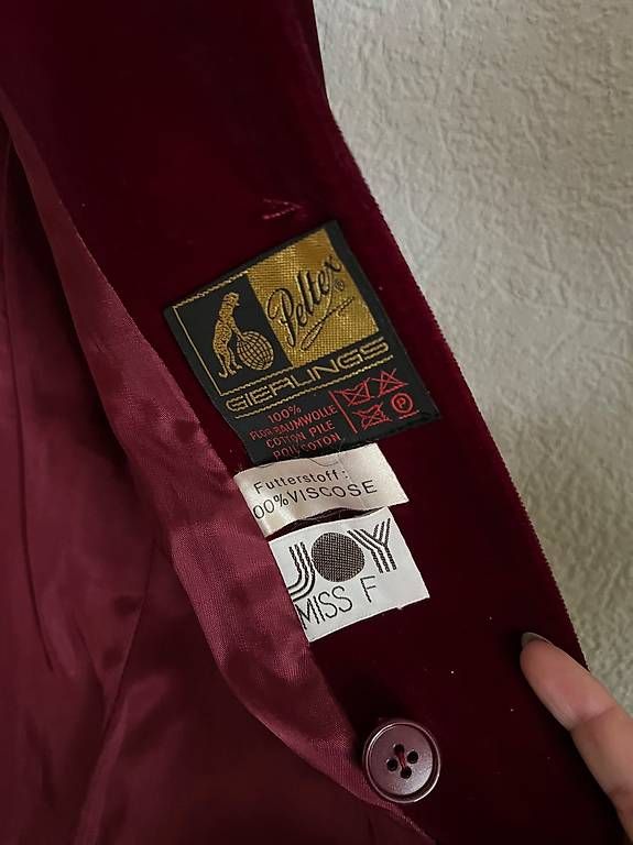 Vestes: Dunkelroter Samtblazer Gr. 38 – D'occasion à Zürich par Koereli01 3