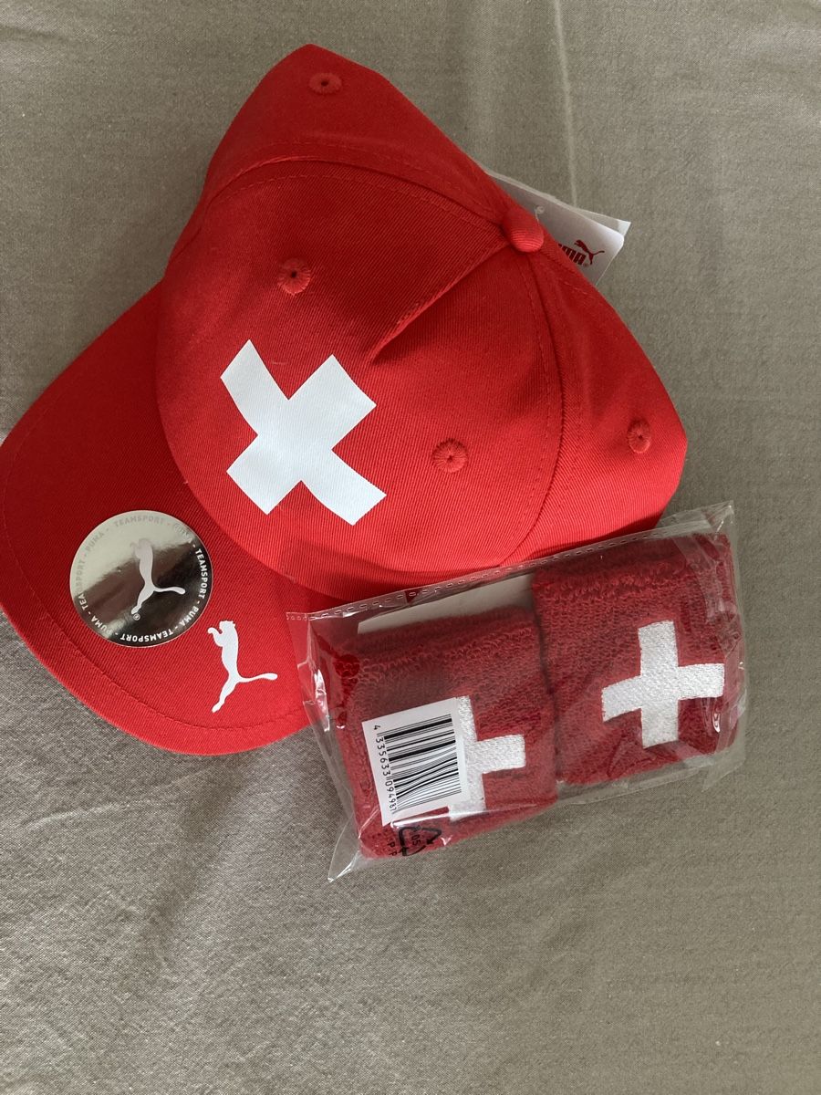 Puma Lotti di vestiti: Suisse Cap set Puma Original 2024 – Nuovo e nell'imballaggio originale da Märstetten venduto da Shirt74