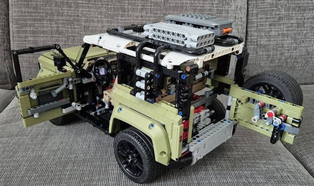 Lego Jeux de construction: LEGO Technic Land Rover Defender 42110 – D'occasion à Selkingen par gwendolynx 5