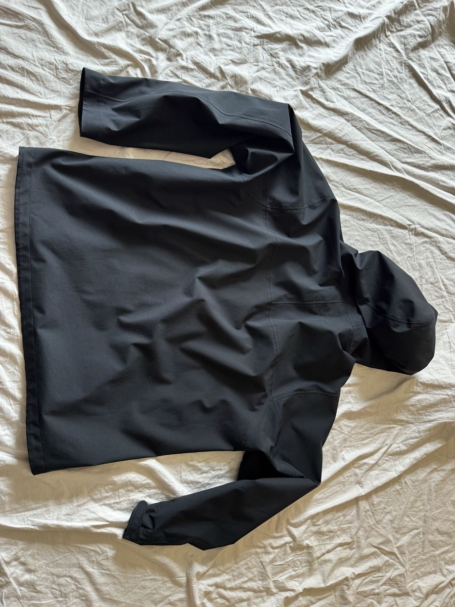 Uniqlo Giacche: UNIQLO 3D blocktech Regenjacke xxl  – Usato da Rapperswil SG venduto da pli_fz9r 2