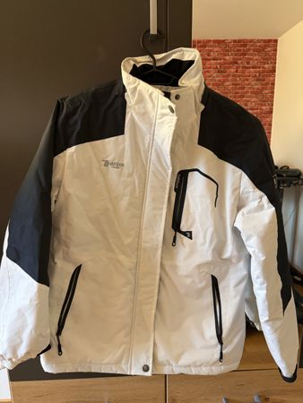 White ski jacket new