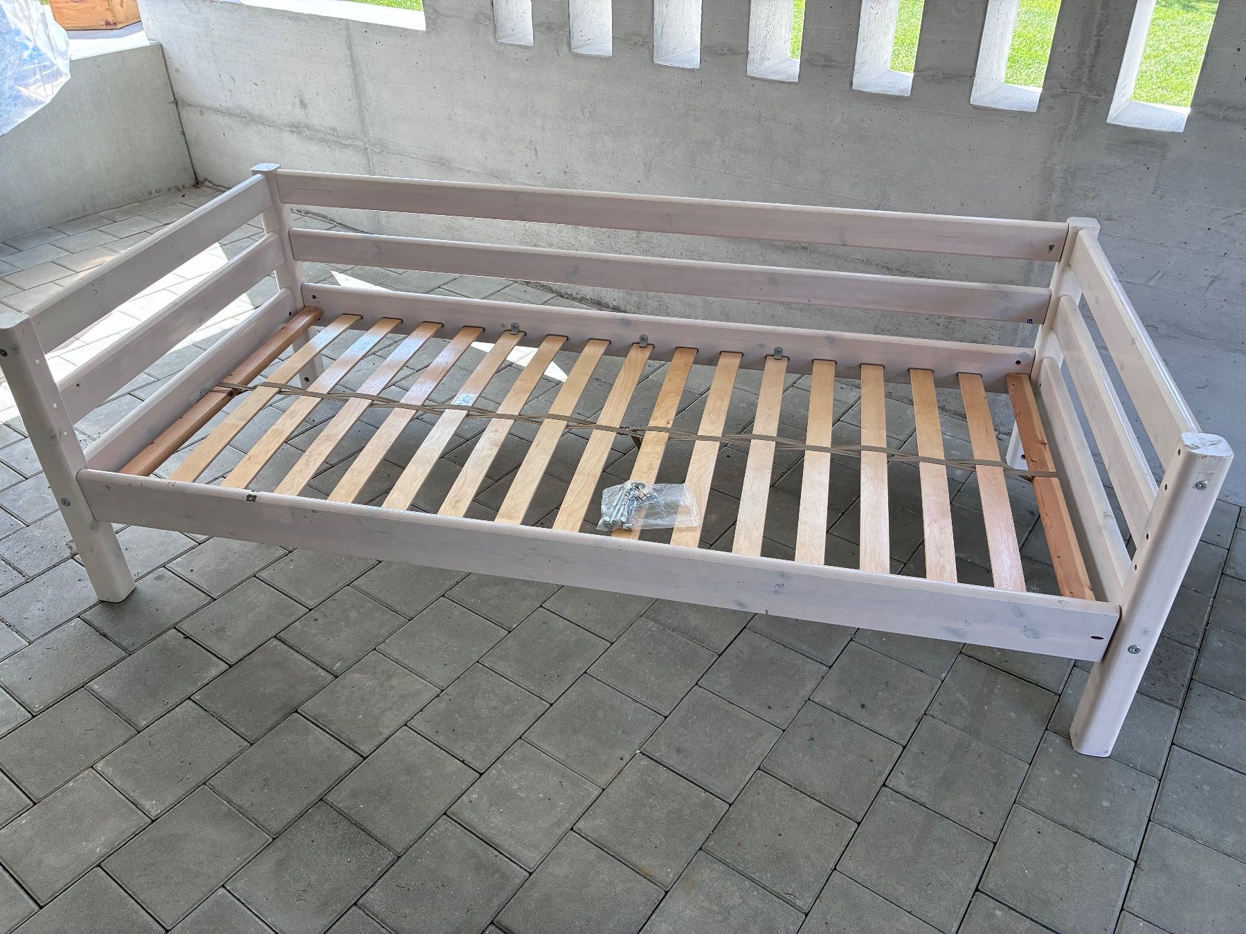 Flexa Letti: Bett weiss (Flexa Classic) – Usato da Rorschach venduto da Chbreiti