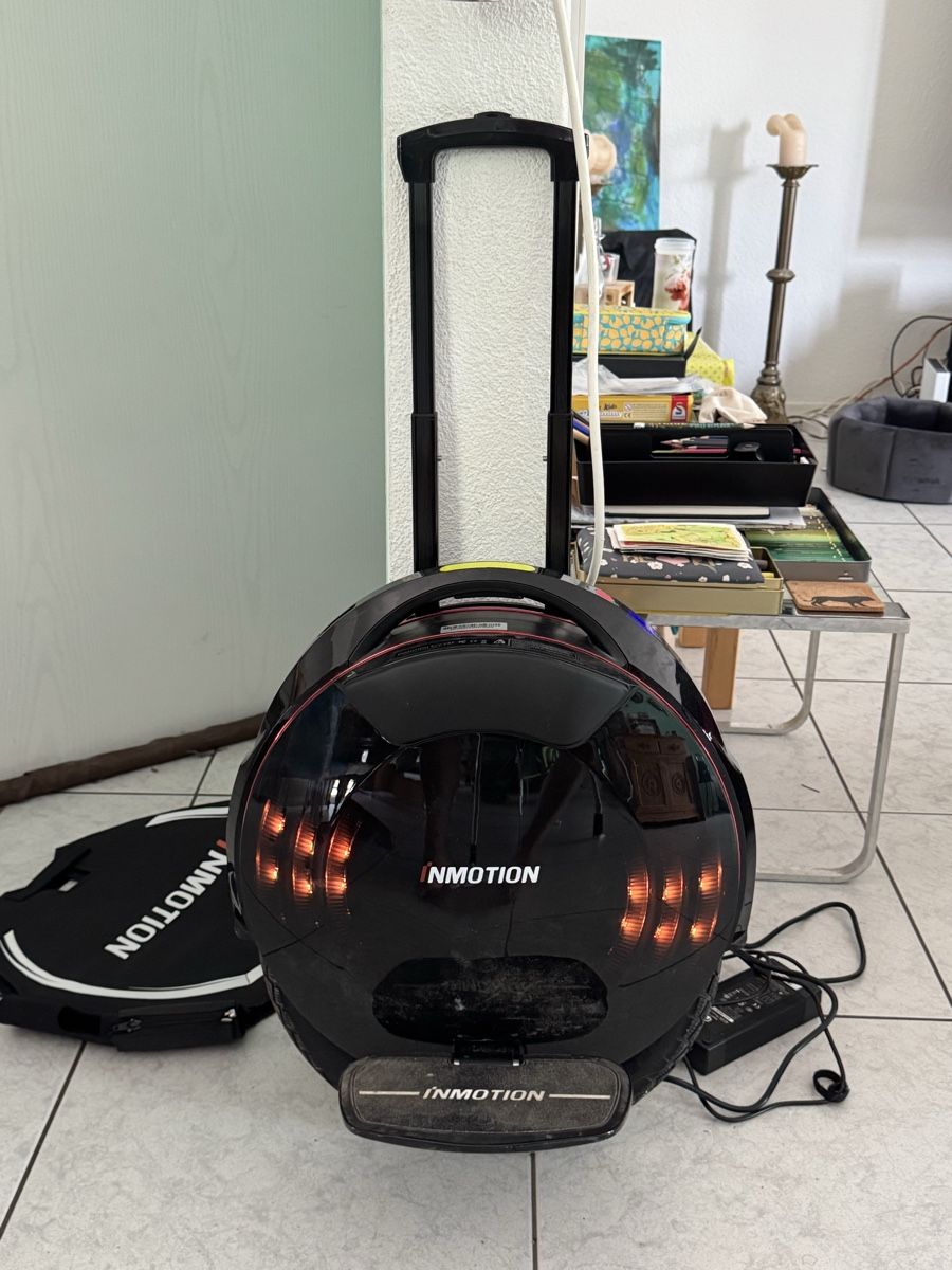Hoverboard: Inmotion V8F EUC – Usato da Safenwil venduto da favorit007