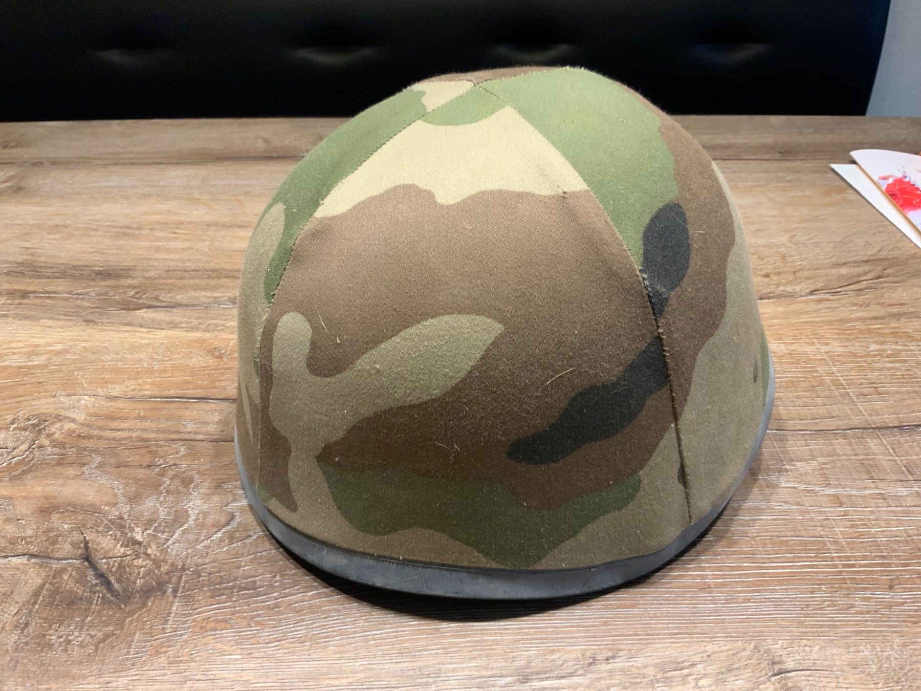 Uniformen & Effekten: Armee Helm, Tarnmuster, – Gebraucht aus Willisau von Minali