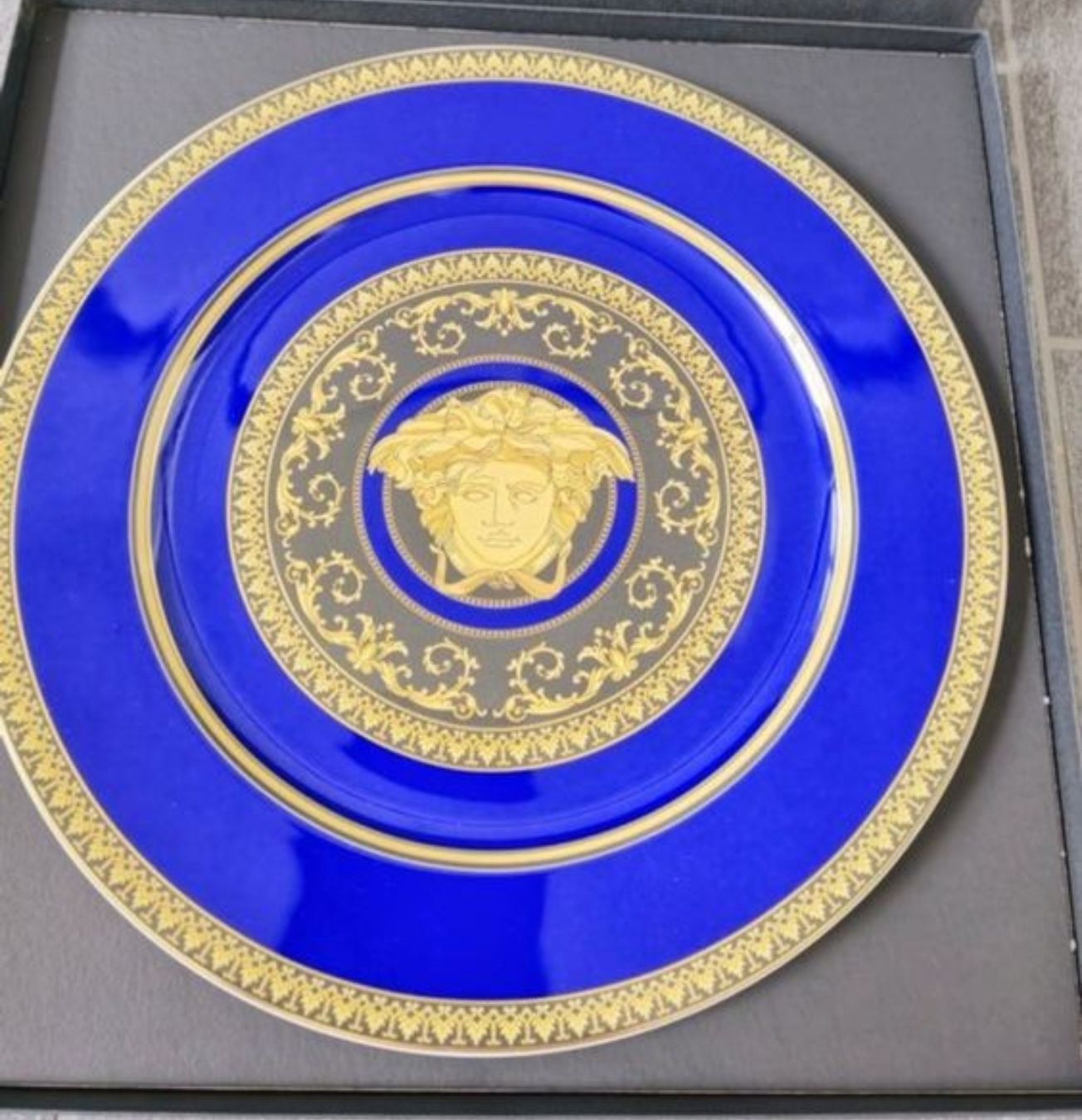 Versace Piatti: Versace Rosenthal Teller Gross – Usato da Amriswil venduto da newschweiz 2