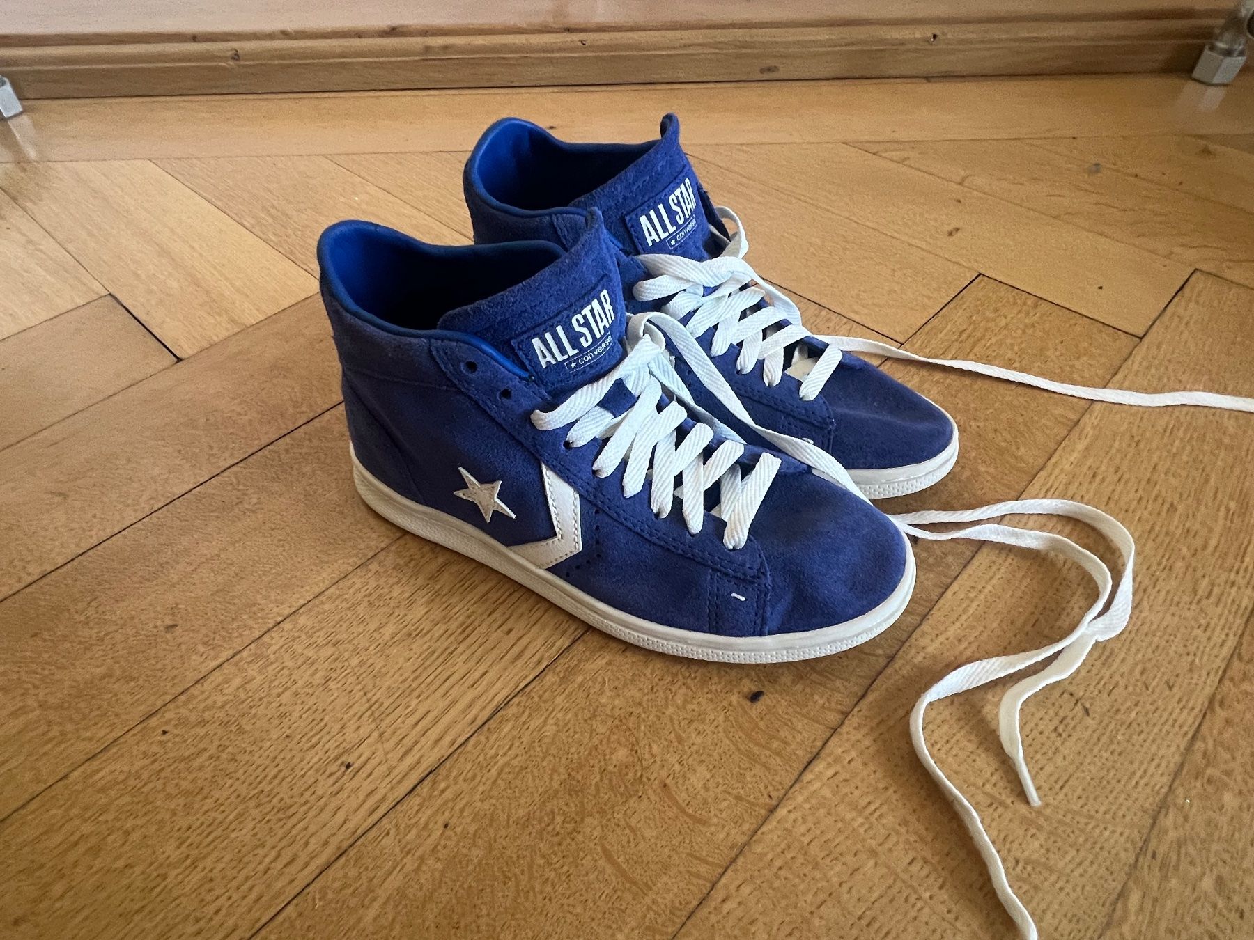Converse Scarpe da uomo: All Star Converse, Grösse 36.5, ungetragen – Nuovo (secondo la descrizione) da Bern venduto da hmarion