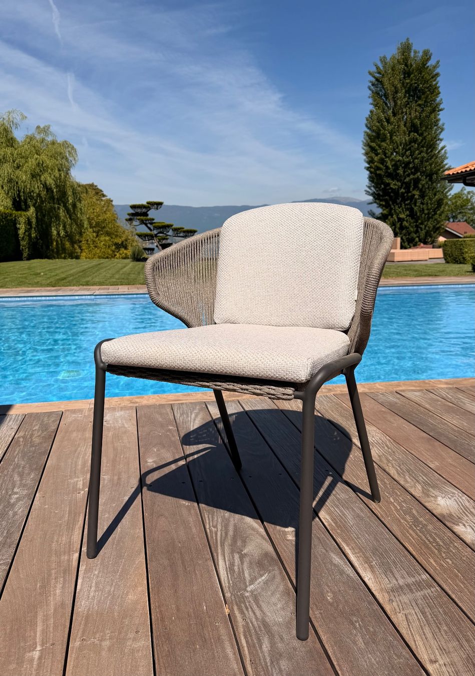 Set di tavolo e panche: Table d'extérieur et chaises – Nuovo (secondo la descrizione) da Verbier venduto da vin_v97f 1