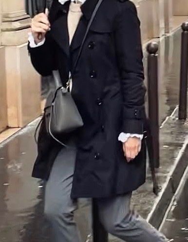 Burberry Cappotti: Trenchcoat | Burberry – Usato da Horgen venduto da naomijlo 9