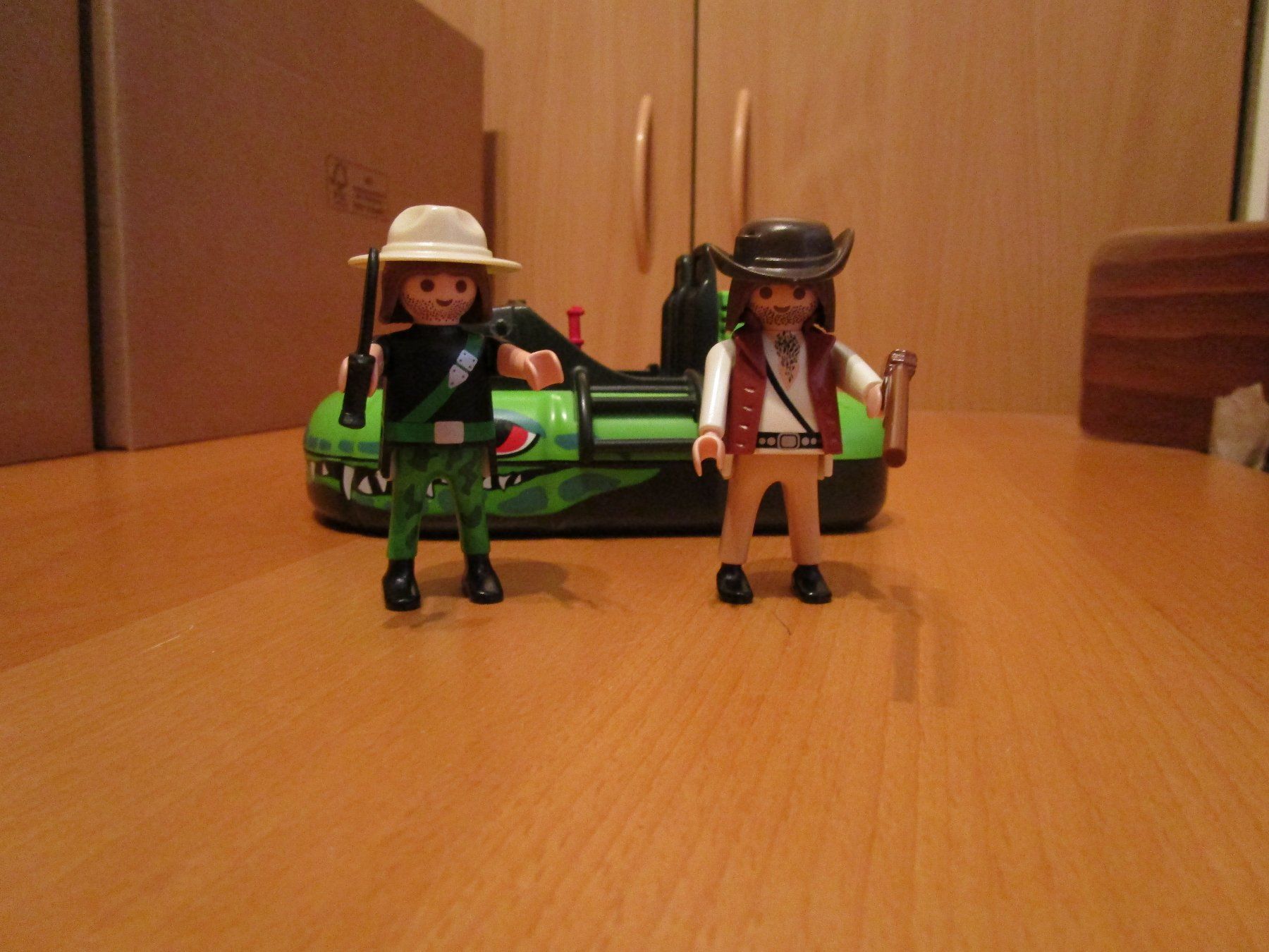 Playmobil Giocattoli: Playmobil - Luftkissenboot, Schlauchboot, Hovercraft – Usato da Wetzikon ZH venduto da Storchadebar