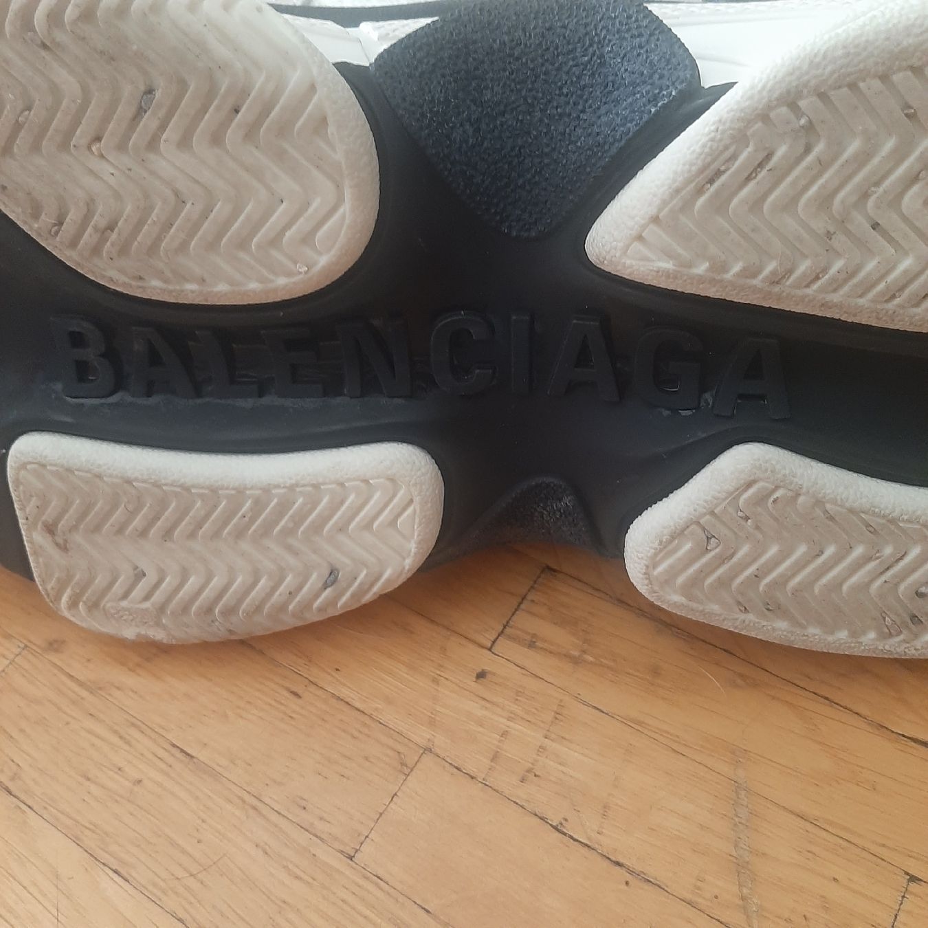 Balenciaga Scarpe da donna: Baskets Balenciaga triple S 36 – Usato da Chêne-Bourg venduto da chsandra34 6