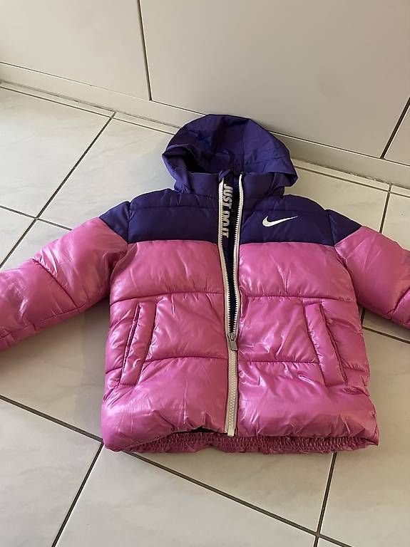 Jacken & Mäntel: Nike Jacke Kinder – Gebraucht aus Augst BL von nike_7