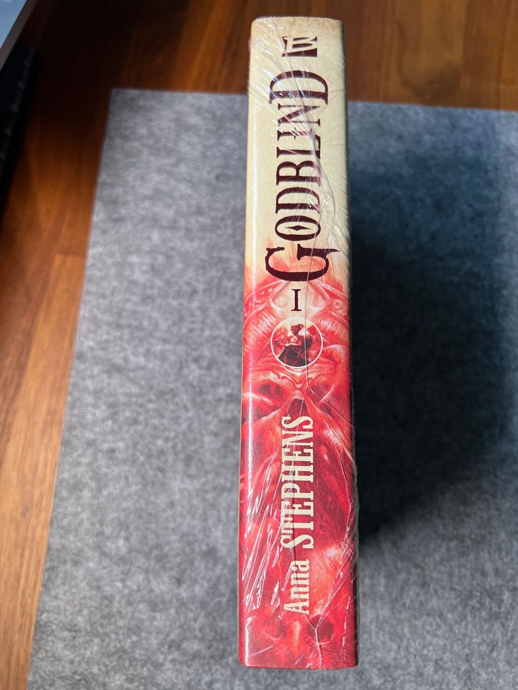 Libri: GODBLIND By Anna Stephens - NEUF – Nuovo e nell'imballaggio originale da Genève venduto da PoissonBlue 4