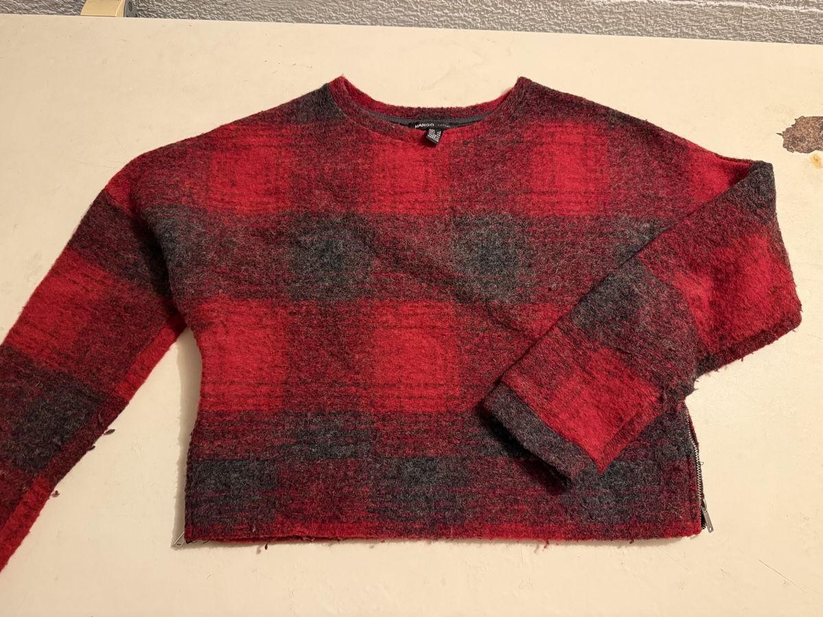 Mango Maglioni & Felpe: Mango Strickpullover, rot-schwarz kariert, Grösse s, neuwert – Usato da Luzern venduto da Lorena.haj