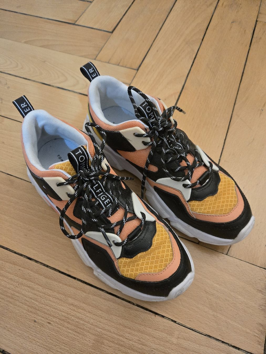 Tommy Hilfiger Chaussures femmes: Sneaker Tommy Hilfiger – Neuf (Voir description) à Zürich par TanjaW05