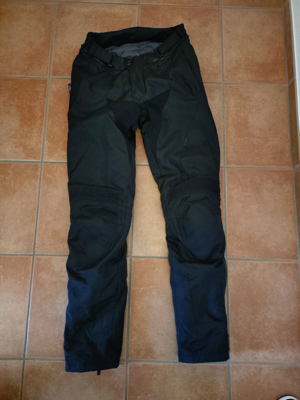 Lotti di vestiti: iXS Motorradjacke und Hose – Usato da Buochs venduto da mar_z6jf 3