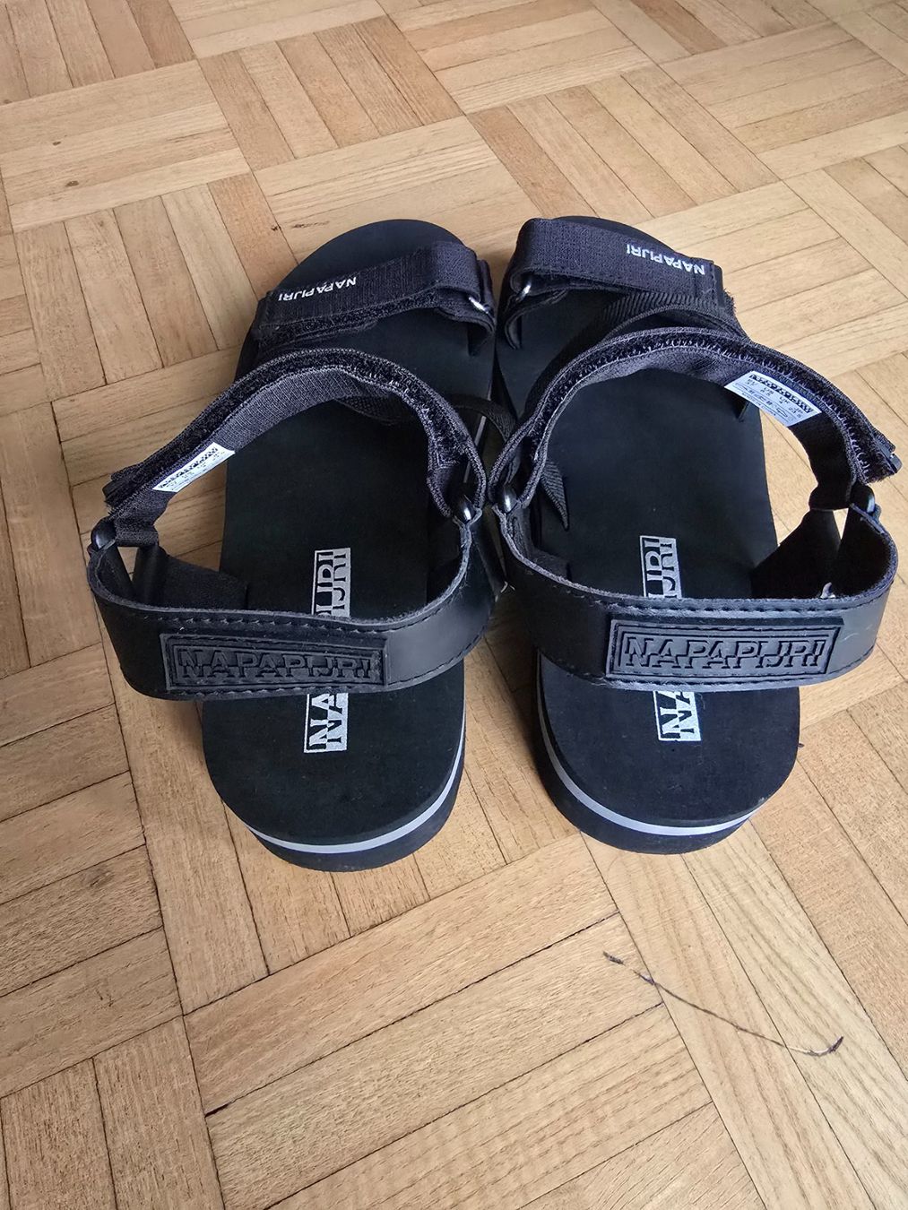 Napapijri Scarpe da donna: Napapijri Damen Sandalen Gr.37 – Usato da Eglisau venduto da zti_96kb 2