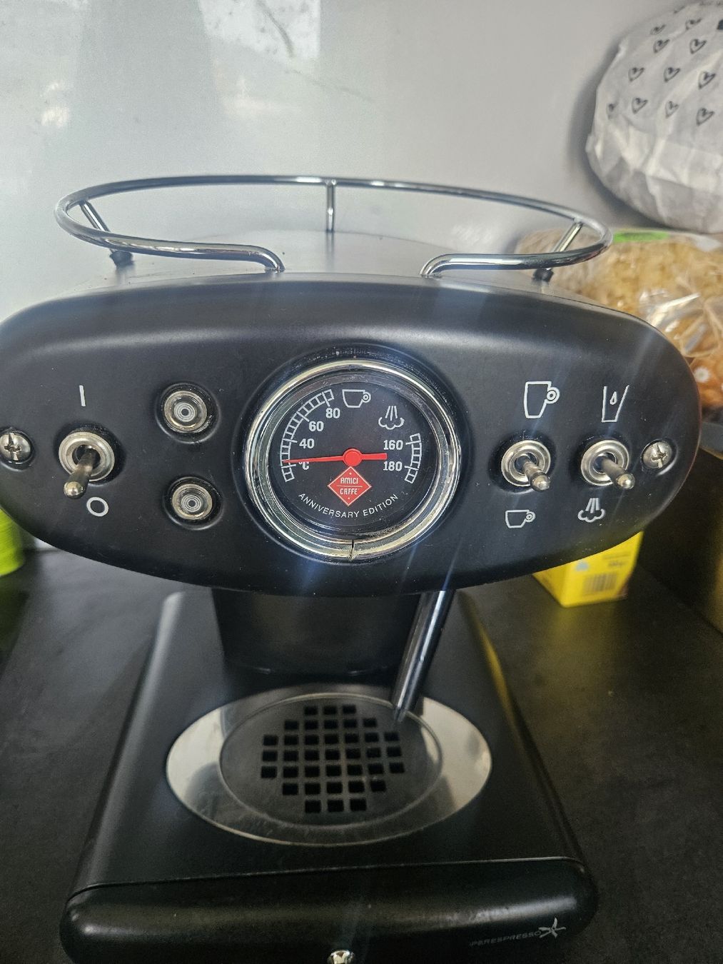 Illy Macchine per caffè & Macchine per espresso: Kaffeemaschine Iperespresso Illy – Usato da Altendorf venduto da nab_mxj7 2