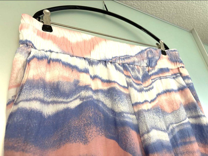 Pantaloni: Lässige Batikmuster Hose Neu Grösse XL – Nuovo (secondo la descrizione) da Hendschiken venduto da Uraniali 2