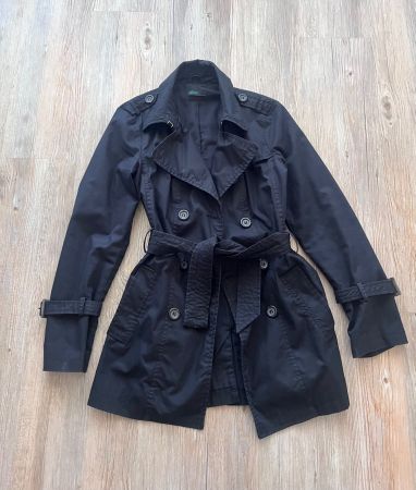 Benetton Trenchcoat, midi,schwarz, Gr. IT 42 / DE 36 / FR 38