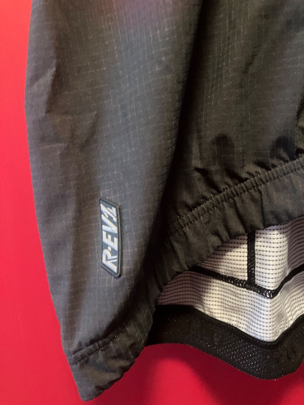 Maillots de corps & Pantalons: Alé R-ev1 – D'occasion à Palagnedra par Buoba0 2