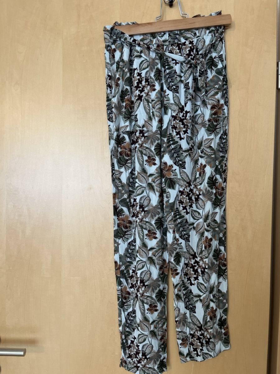 Pantalons: leichte Sommerhose – D'occasion à Holziken par ale_h6sl