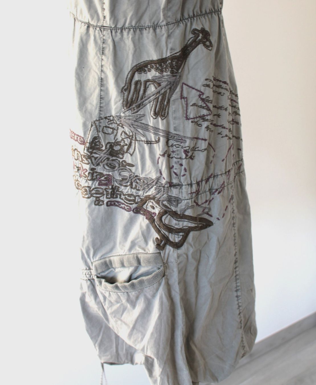 Desigual Kleider: Robe DESIGUAL taille 44 – Gebraucht aus Chez-le-Bart von jasse 2