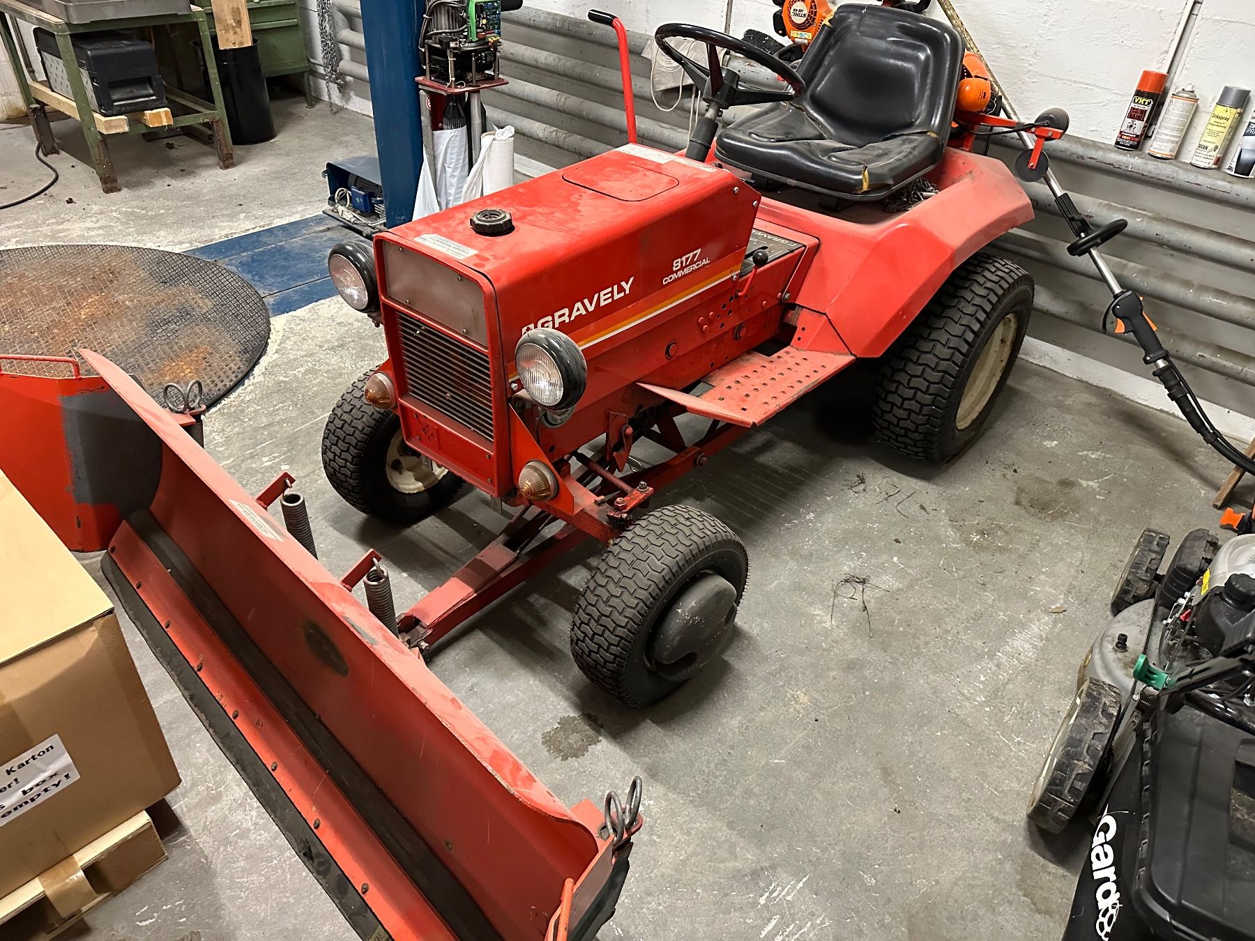 Sgombero neve: Traktor Gravely Schneepflug – Usato da Schöfflisdorf venduto da Dance04