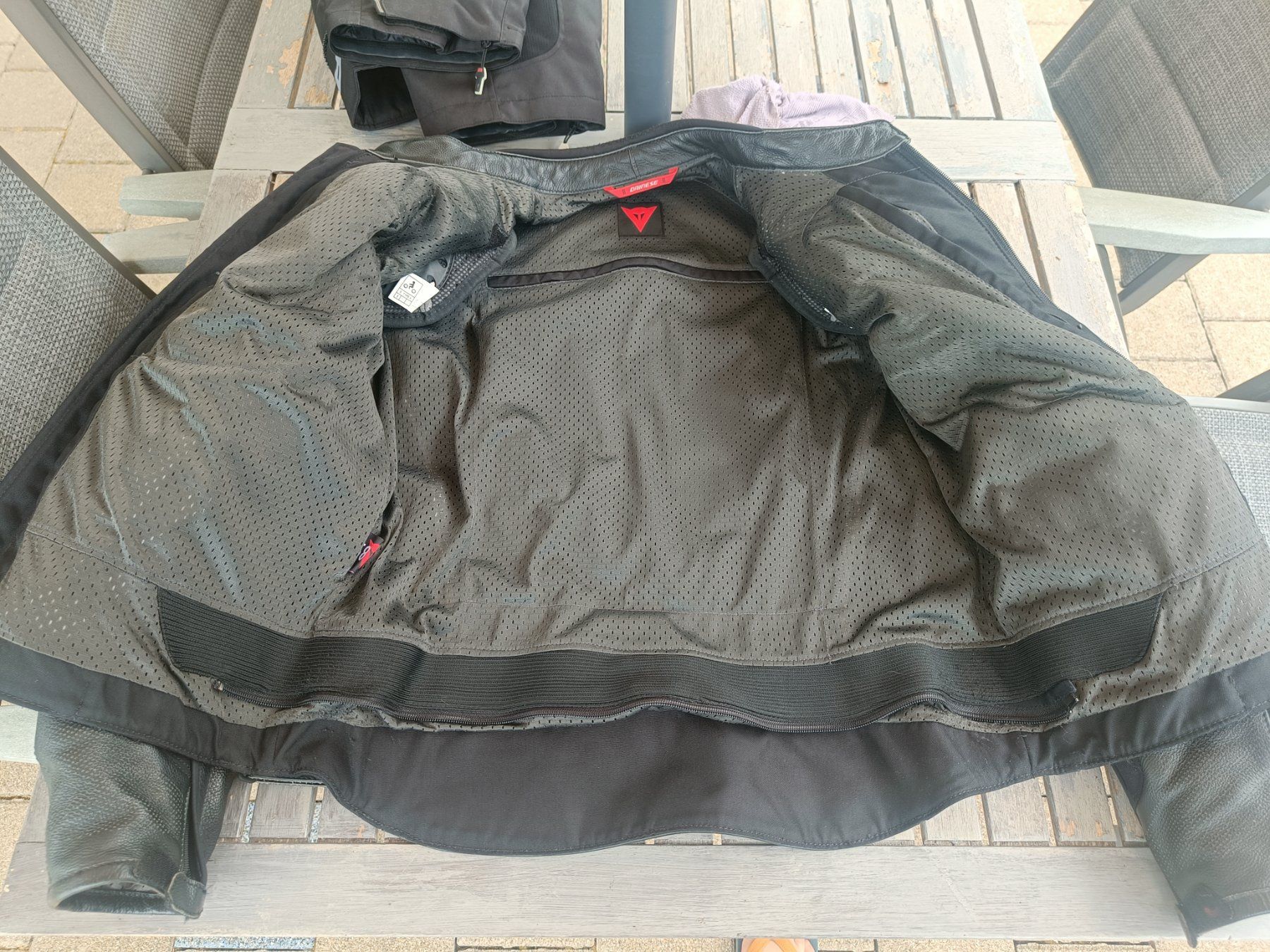 Dainese Giacche: Lederjacke Dainese Grösse 58 – Usato da Büren SO venduto da els_vz28 2