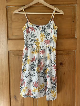 Blumenkleid von H&M, Gr. 34
