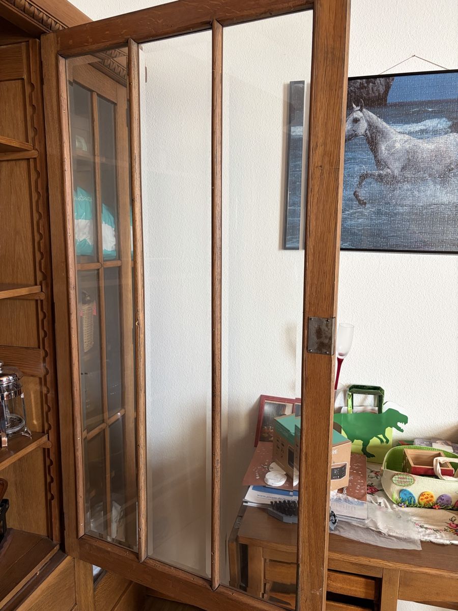 Armadi: Vitrine aus Eichenholz mit Schubladen gebrauchter Zustand – Usato da Villmergen venduto da phini01 4