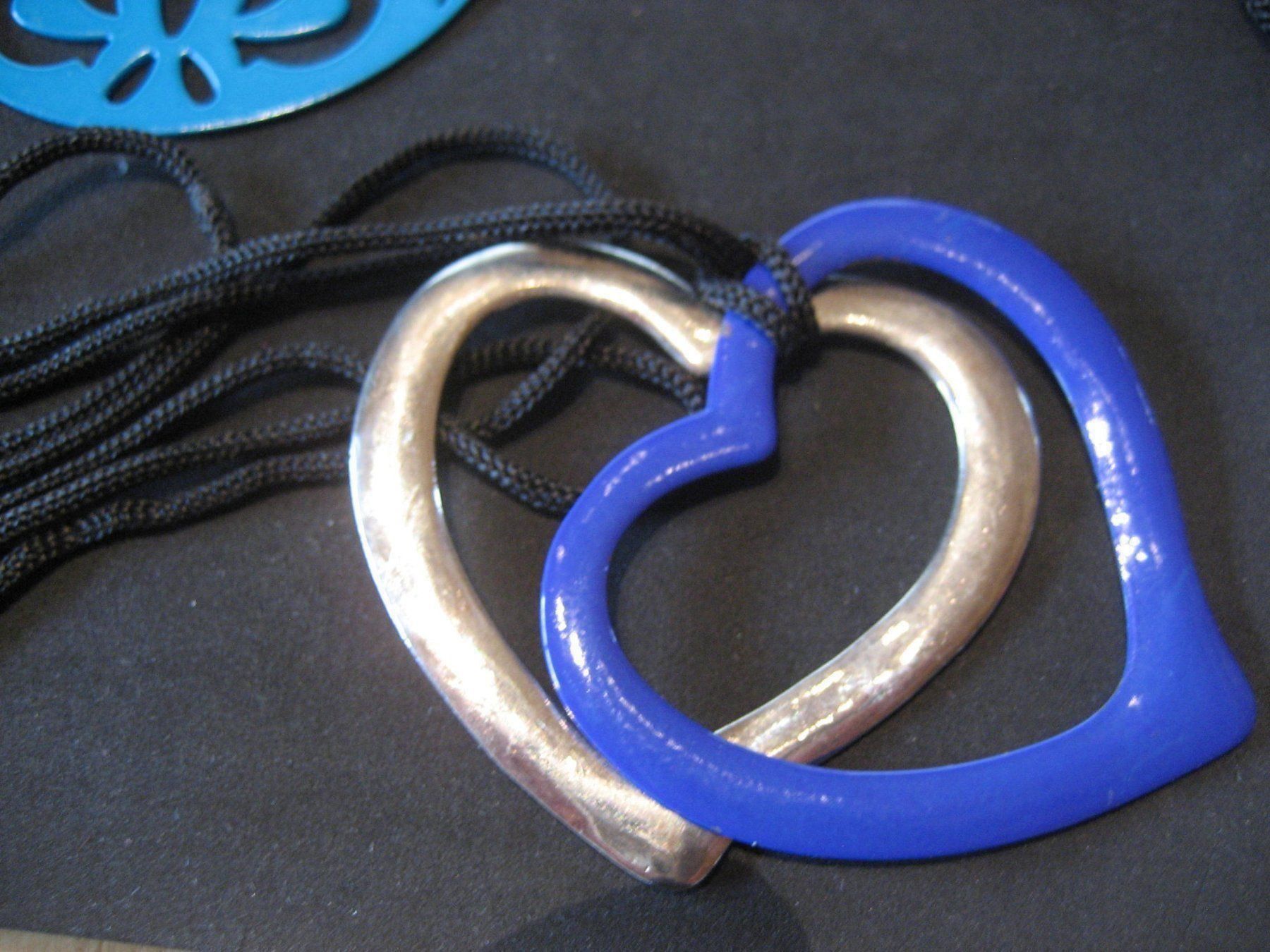 Autres bijoux: Lot 3 colliers + boucles d'oreille – D'occasion à Delémont par marryb 4