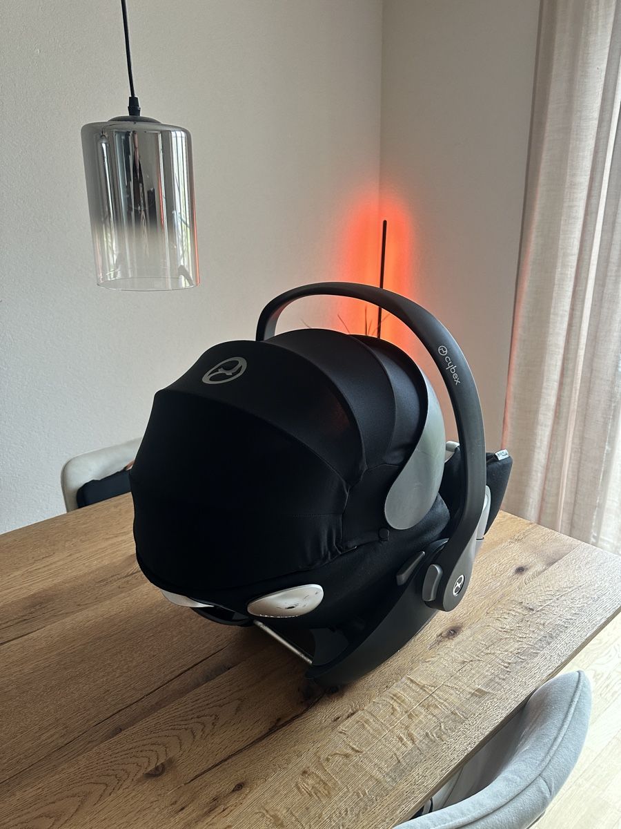 Cybex Auto-Kindersitze: Cybex Babyschale schwarz, inkl. Base iso fix – Gebraucht aus Wegenstetten von wel_8mv6 1