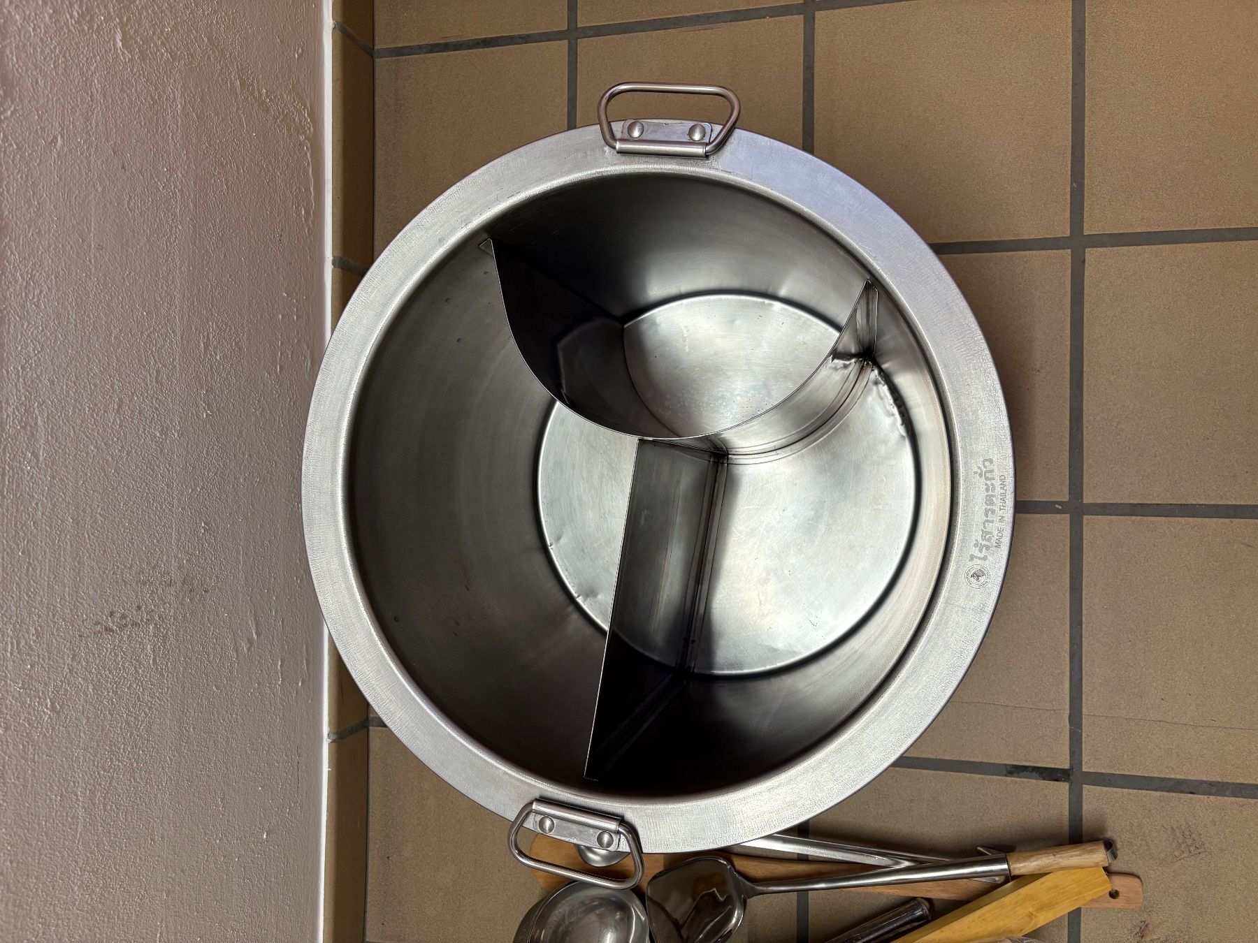 Pentole: Thai Nudelsuppen-Topf 40 Liter – Usato da Winterthur venduto da livianina