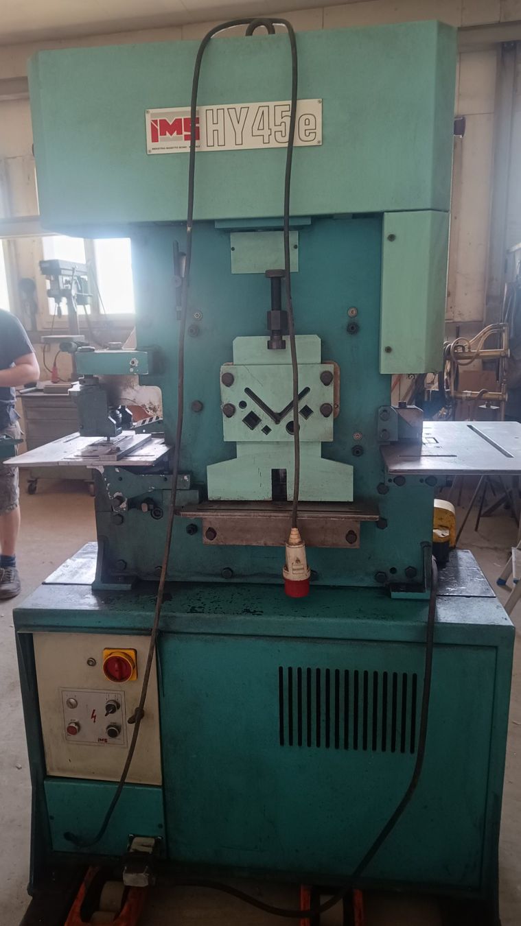 Toutes les machines: Stanze-Schere – D'occasion à Meltingen par raijeg 2