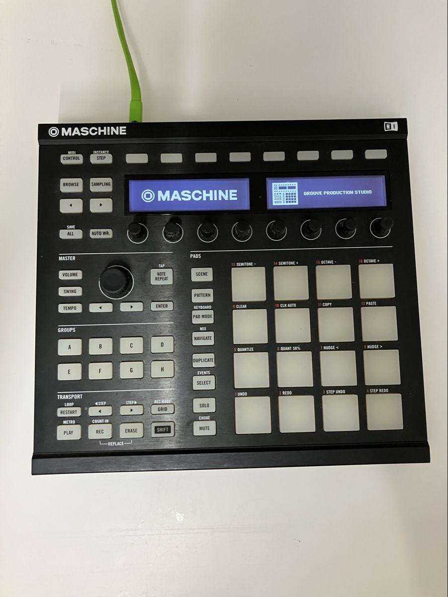 Native Instruments Musikinstrumente: Native Instrument Maschine MK2 – Gebraucht aus Ebertswil von klemian