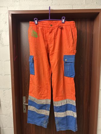Strong lange orange Hosen
