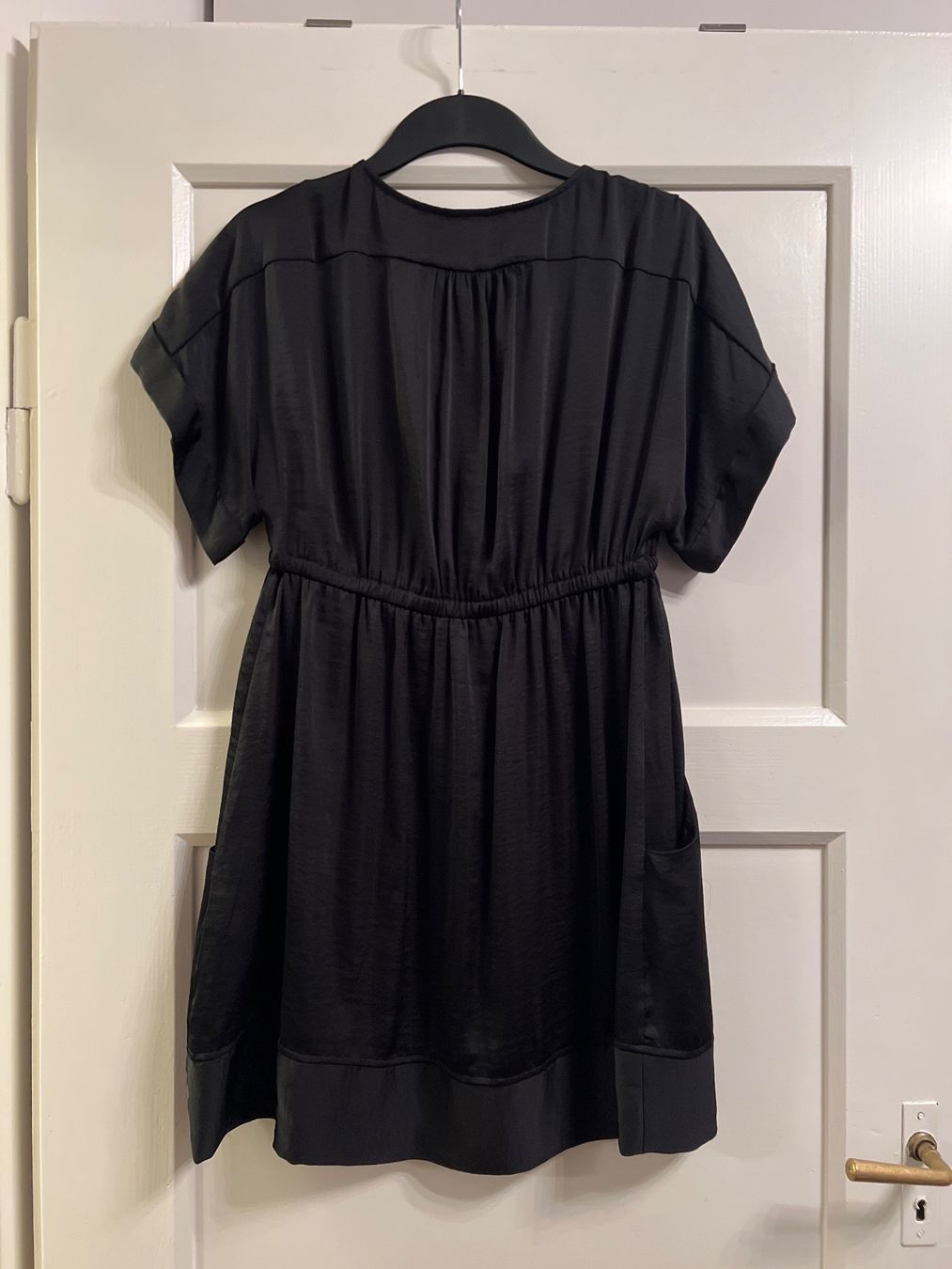Vestiti: Schwarzes Mini Kleid Gr. S – Usato da Basel venduto da jetzt-wird-gemistet 1