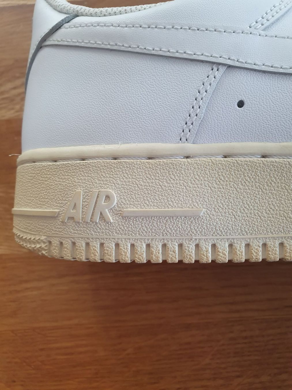 Nike Herrenschuhe: Nike Air Force 1, Grösse 44,5 – Gebraucht aus Winterthur von BW.1994 3