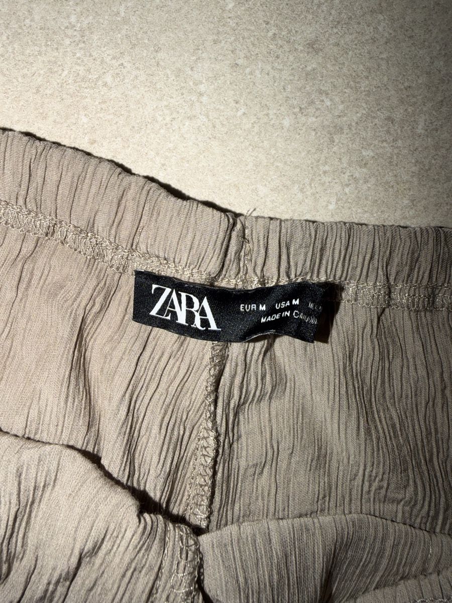 Zara Pantaloni: ZARA Stoffhose Grösse M – Usato da Illnau venduto da koko_33 3