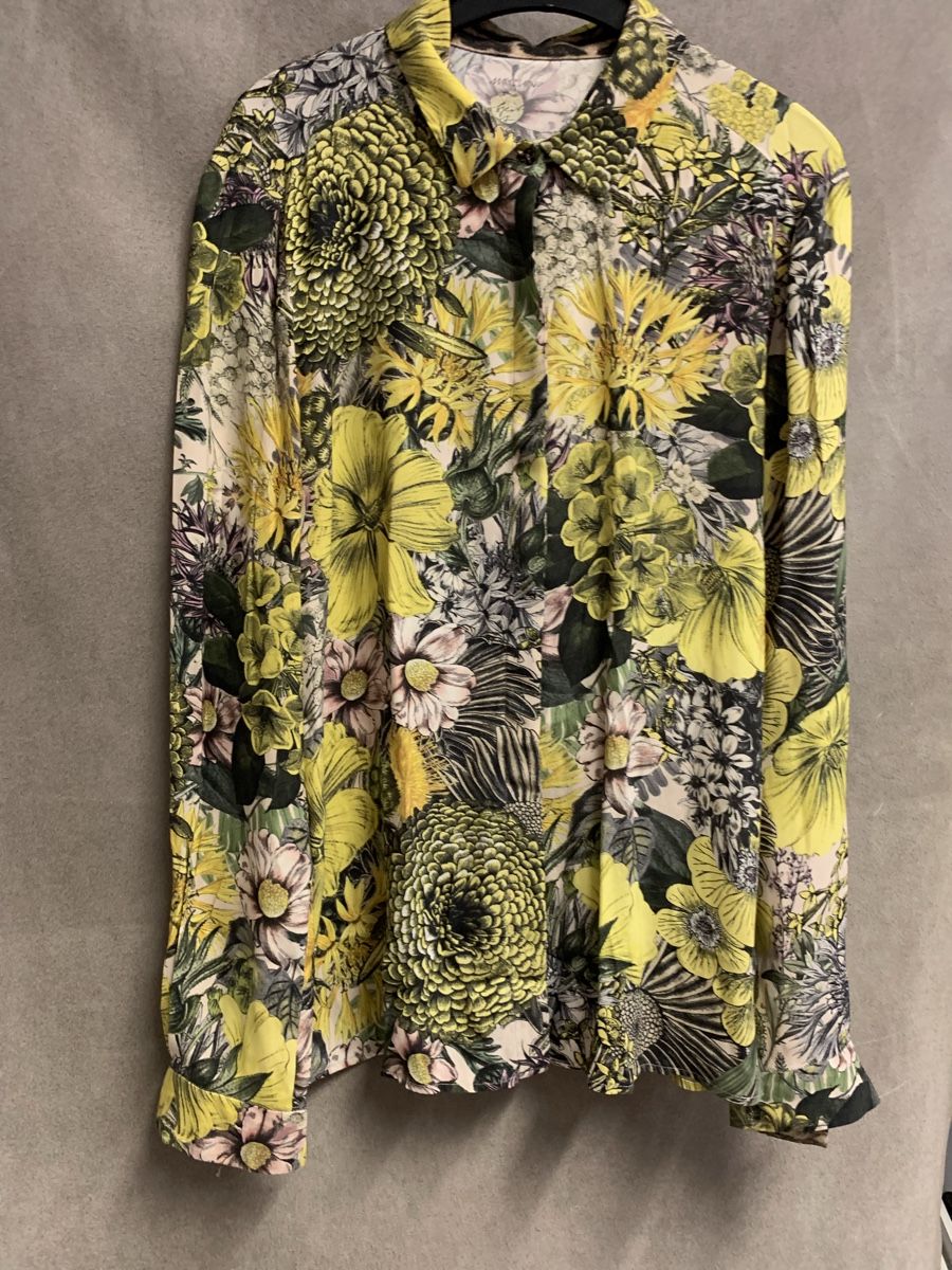 Marc Cain Camicette: Marc Cain Seide Bluse blumige. S 36 – Usato da Unterseen venduto da jpowers1971