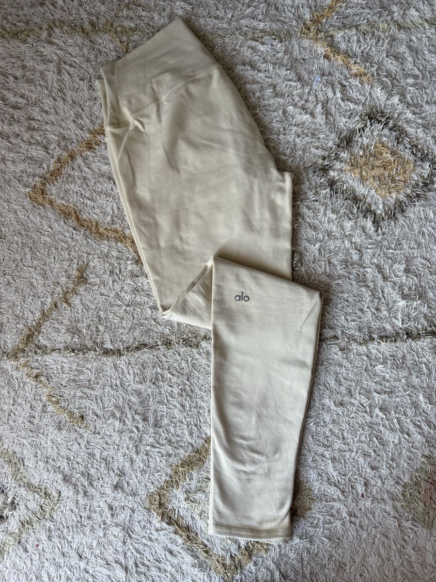 Alo Yoga Leggings: Alo Airbrush lang • size L – Usato da Erlenbach ZH venduto da Arti83 2