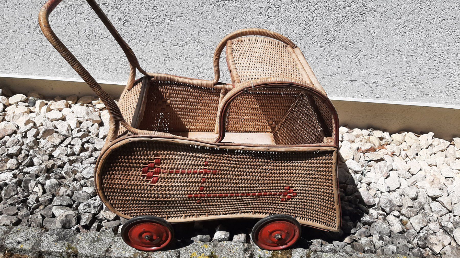 Carrozzine per bambole: Puppenwagen – Usato da Rickenbach BL venduto da Oktober68