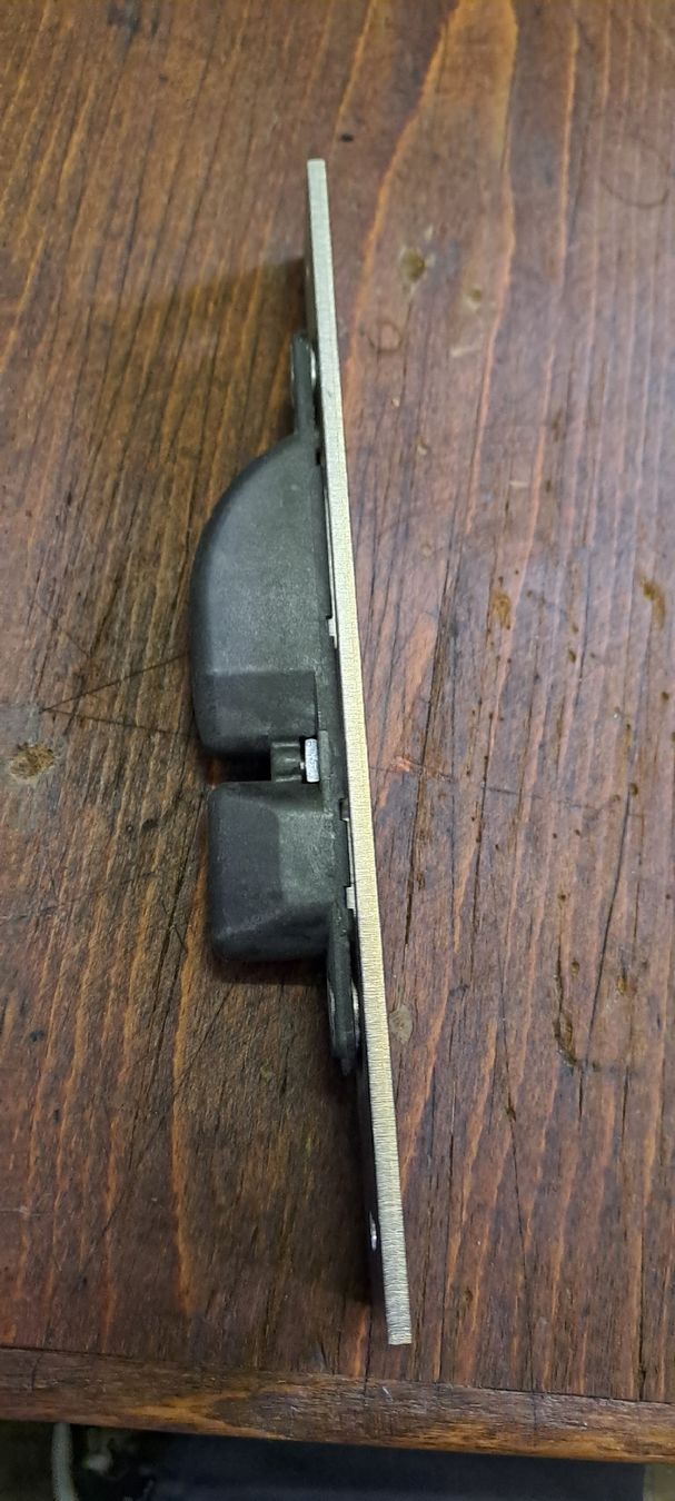 Ferramenta: Universal Schliessblech Länge 180mm 24mm breite – Nuovo (secondo la descrizione) da Stetten AG venduto da Maschinenwarencenter 2