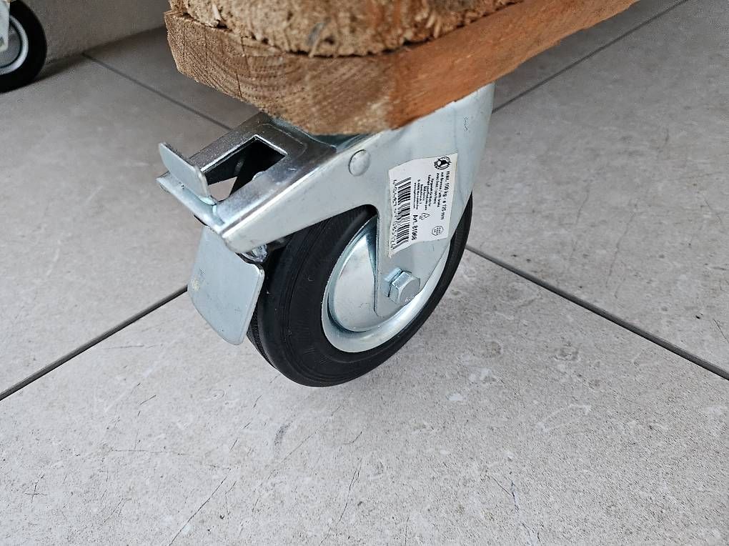 Pallets: Divanetto paletta EPAL – Usato da Bellinzona venduto da fto_fy9y 1